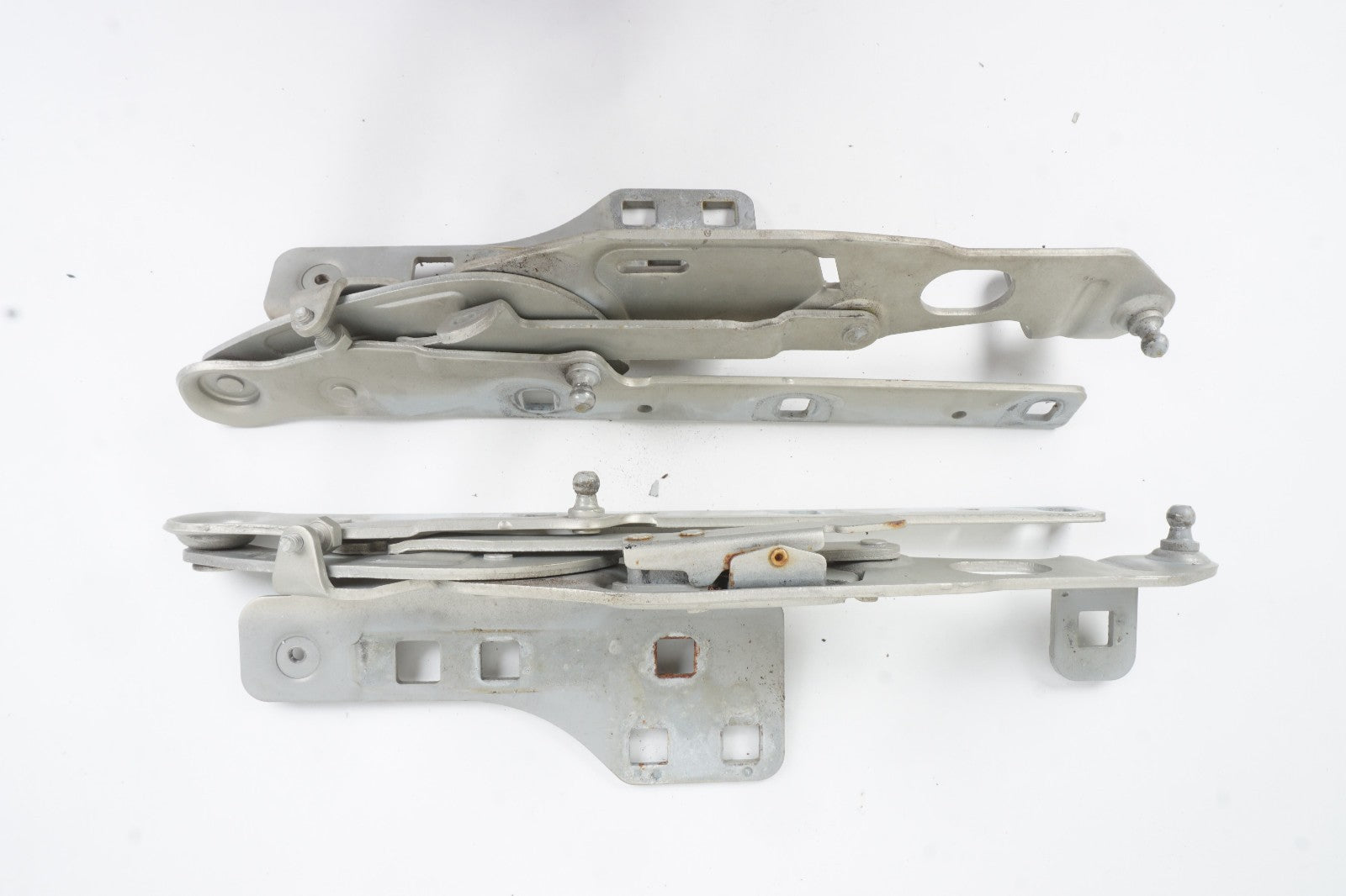 2003 - 2012 Mercedes SL55 SL500 SL550 Hood Hinge Set Left Right Support Bracket