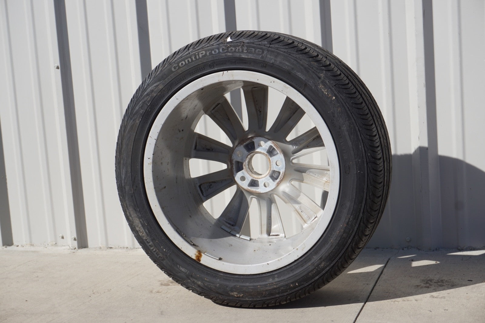 2008-2010 Audi A8 Quattro Wheel Rim  18  4E0601025BB OEM