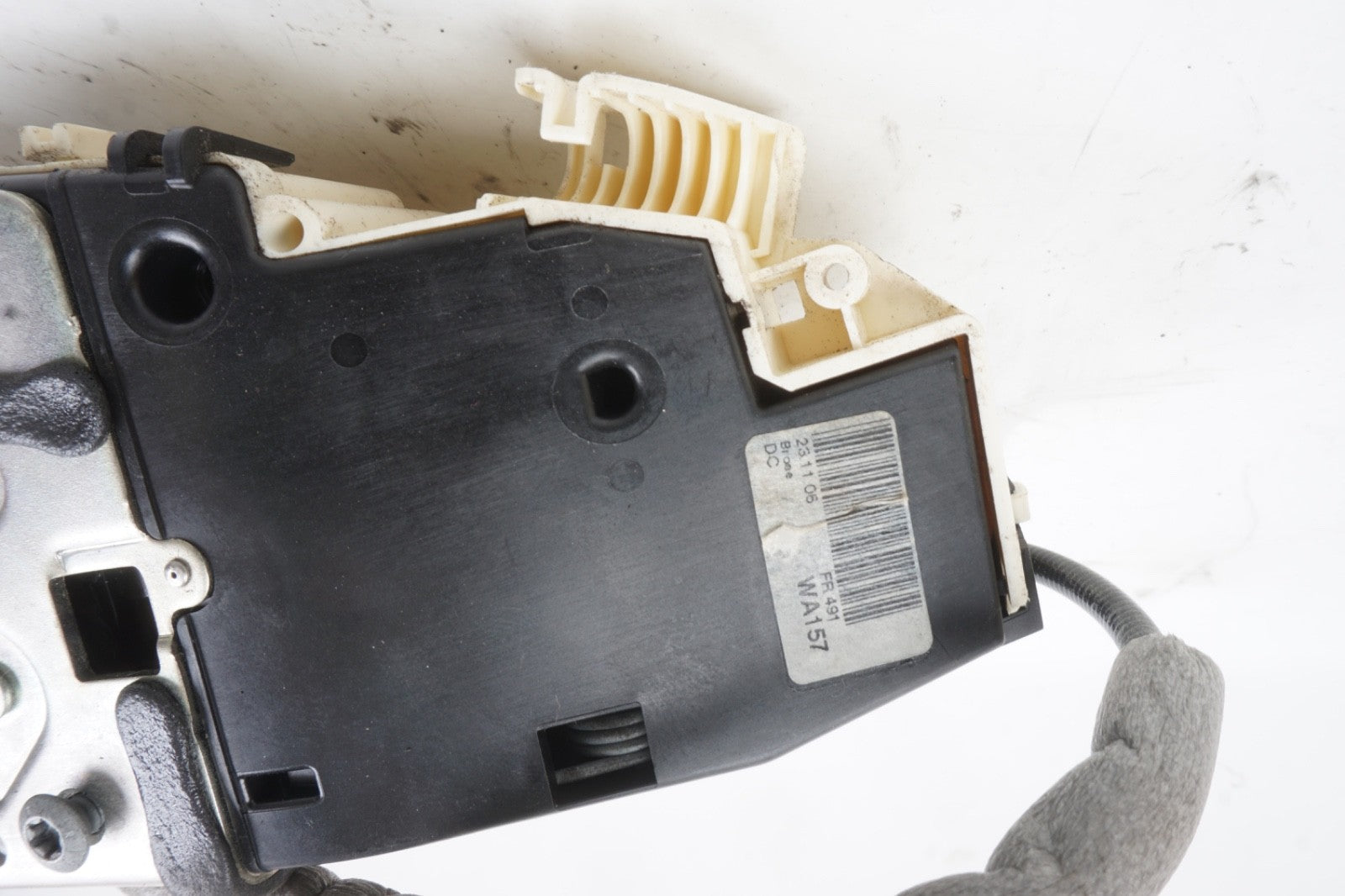 07-13 Mercedes W216 CL550 S550 Front Right Door Lock Latch Actuator 2217201635