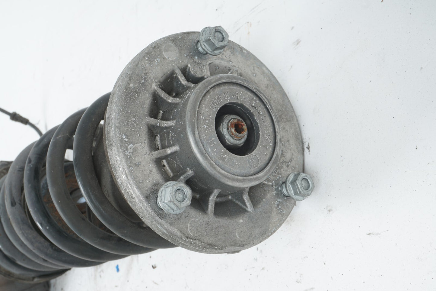 2012 - 2018 BMW 650i COUPE REAR SHOCK STRUT ABSORBER LEFT DRIVER SIDE OEM
