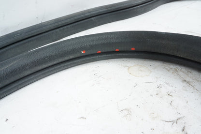 11 - 17 HONDA ODYSSEY REAR RIGHT PASS SIDE DOOR ON BODY WEATHERSTRIP SEAL  OEM