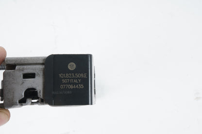 2007 - 2016 VOLKSWAGEN EOS HOOD LATCH LOCK 1Q1823509E OEM