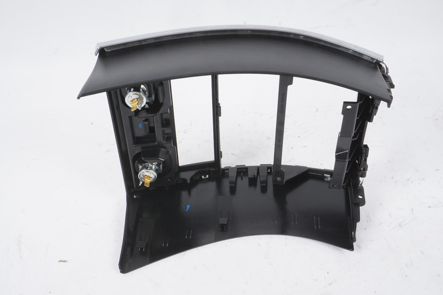 2010 - 2017 BMW 550I GT F07  REAR CENTER CONSOLE  VENT PANEL TRIMOEM