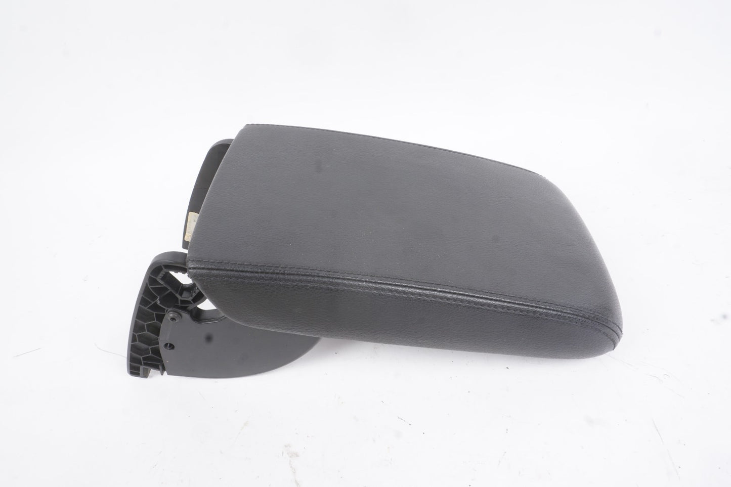 2012-2019 Volkswagen Passat Center Console Armrest OEM