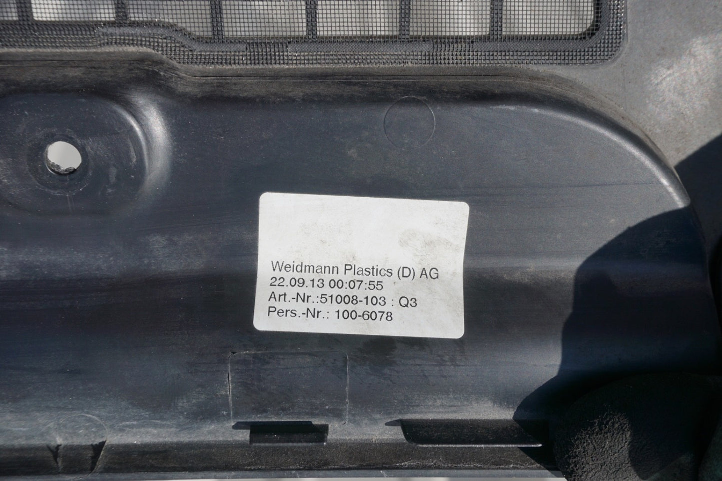 2014 - 2020 MERCEDES S560 S550 W222 WINDSHIELD WIPER COWL COVER PANEL GRILLE OEM