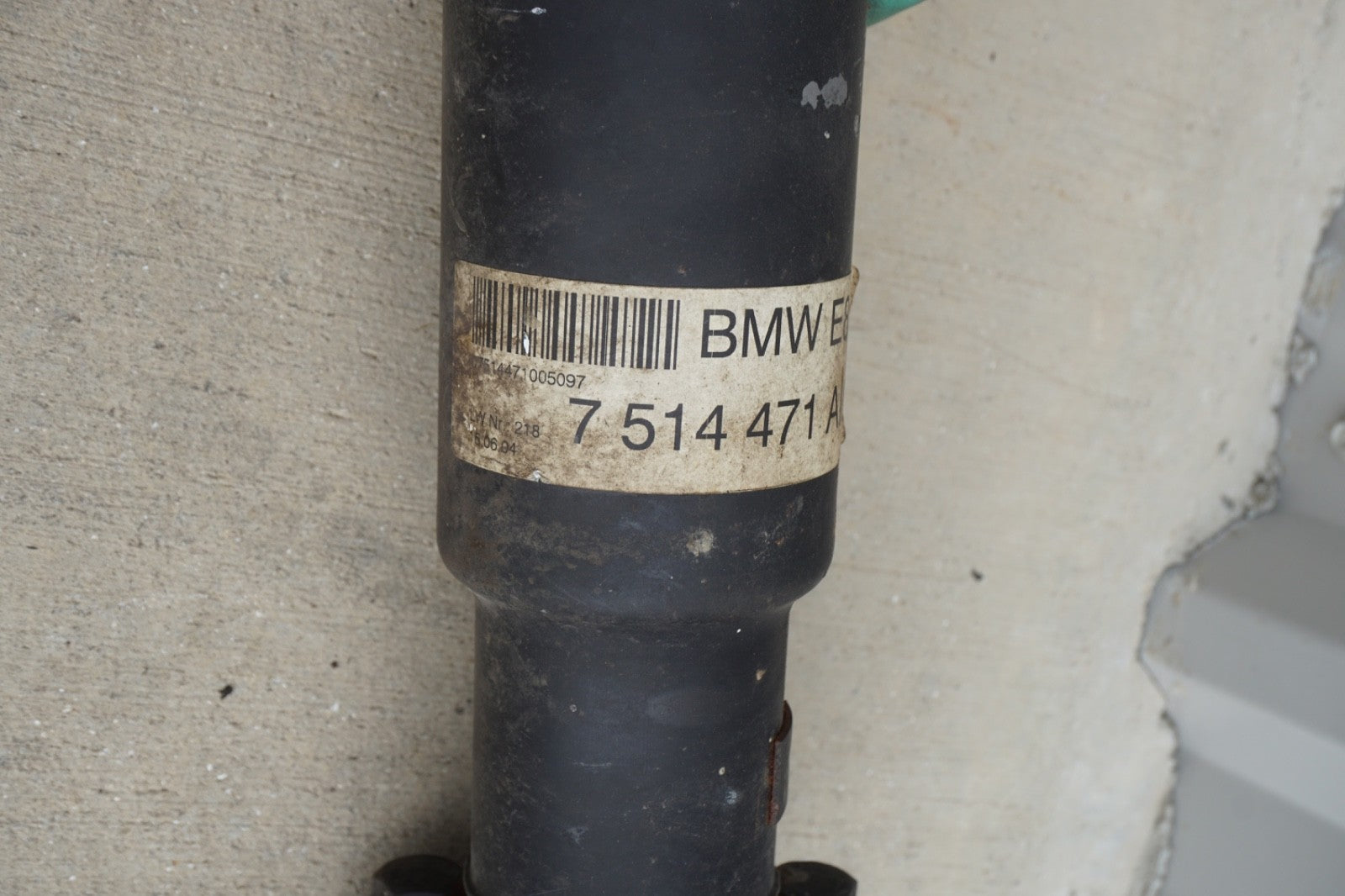 2003-05 BMW E85 Z4 AUTOMATIC DRIVESHAFT DRIVELINE 7514471