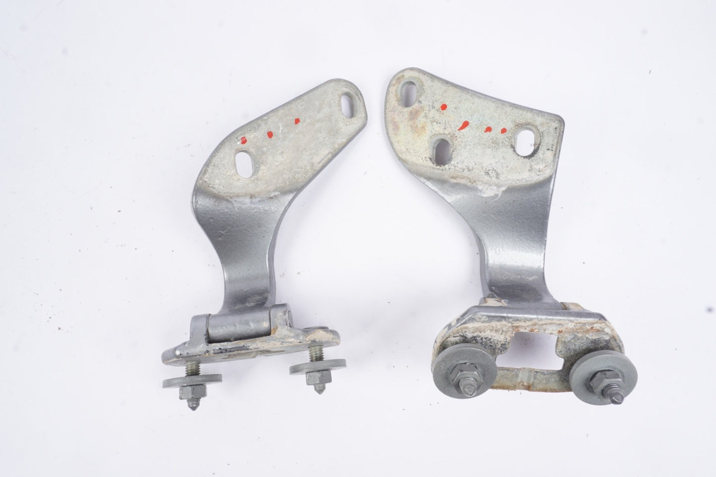2006 - 2011 Mercedes-Benz ML350 liftgate hinge set 1647400137 OEM SET