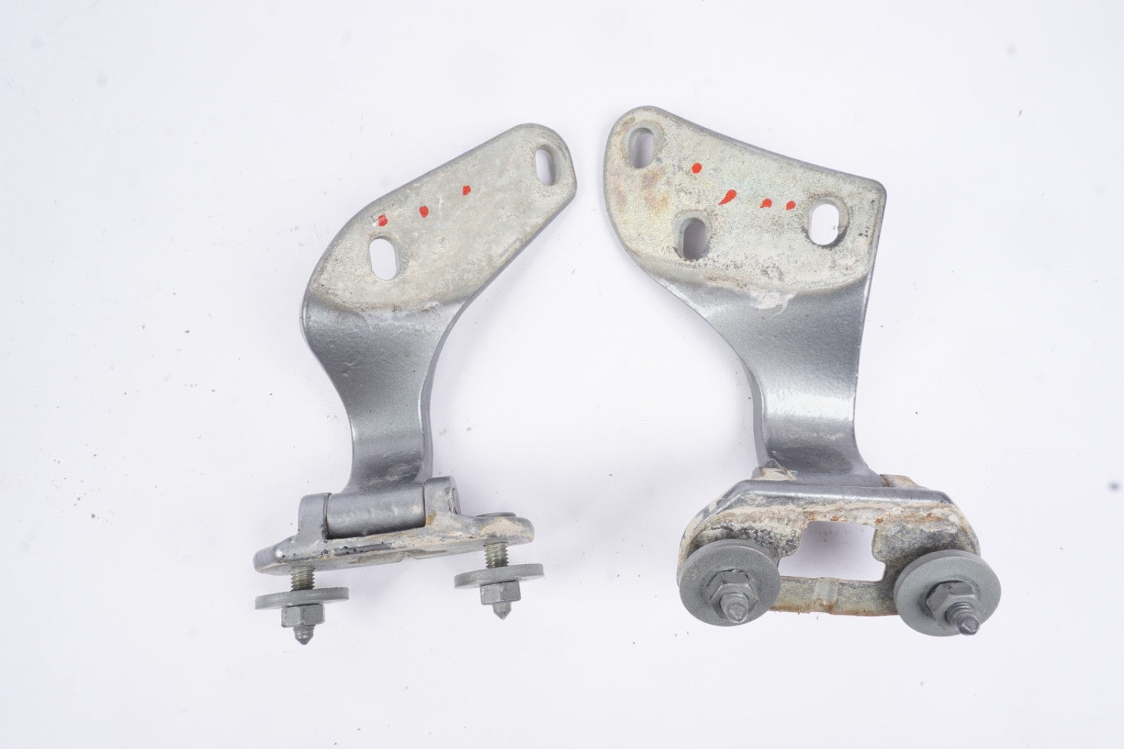 2006 - 2011 Mercedes-Benz ML350 liftgate hinge set 1647400137 OEM SET