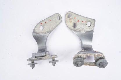 2006 - 2011 Mercedes-Benz ML350 liftgate hinge set 1647400137 OEM SET