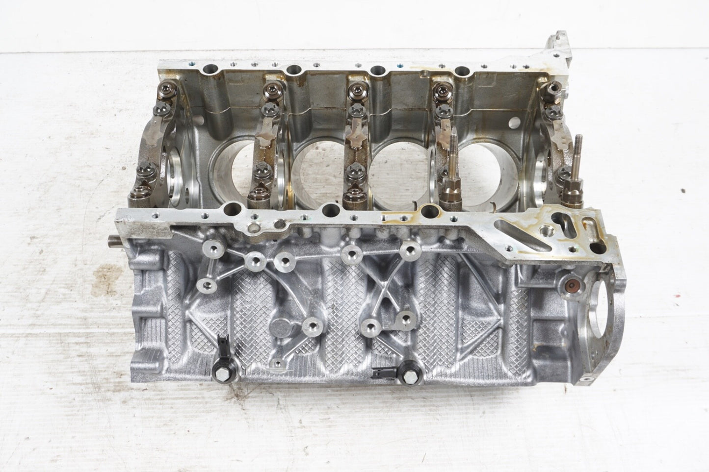 09-14 BMW 550i 550iGT 750i X5 X6 (F01 F06 F07 F10) 4.4L TWIN TURBO ENGINE BLOCK