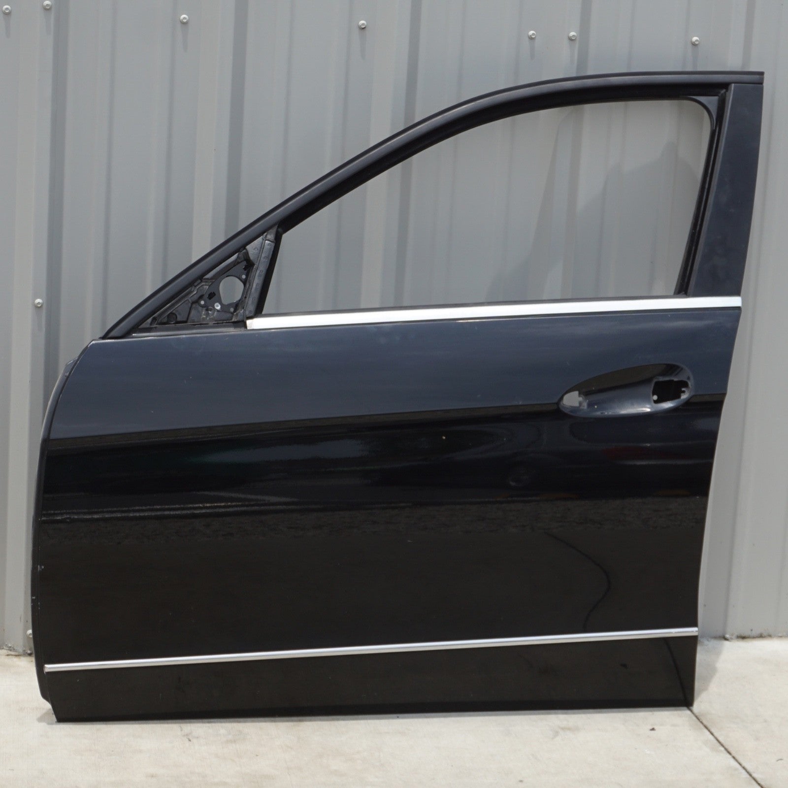 10-16 Mercedes W212 E350 E400 E550 Front Left Driver Side Door Shell Black OEM