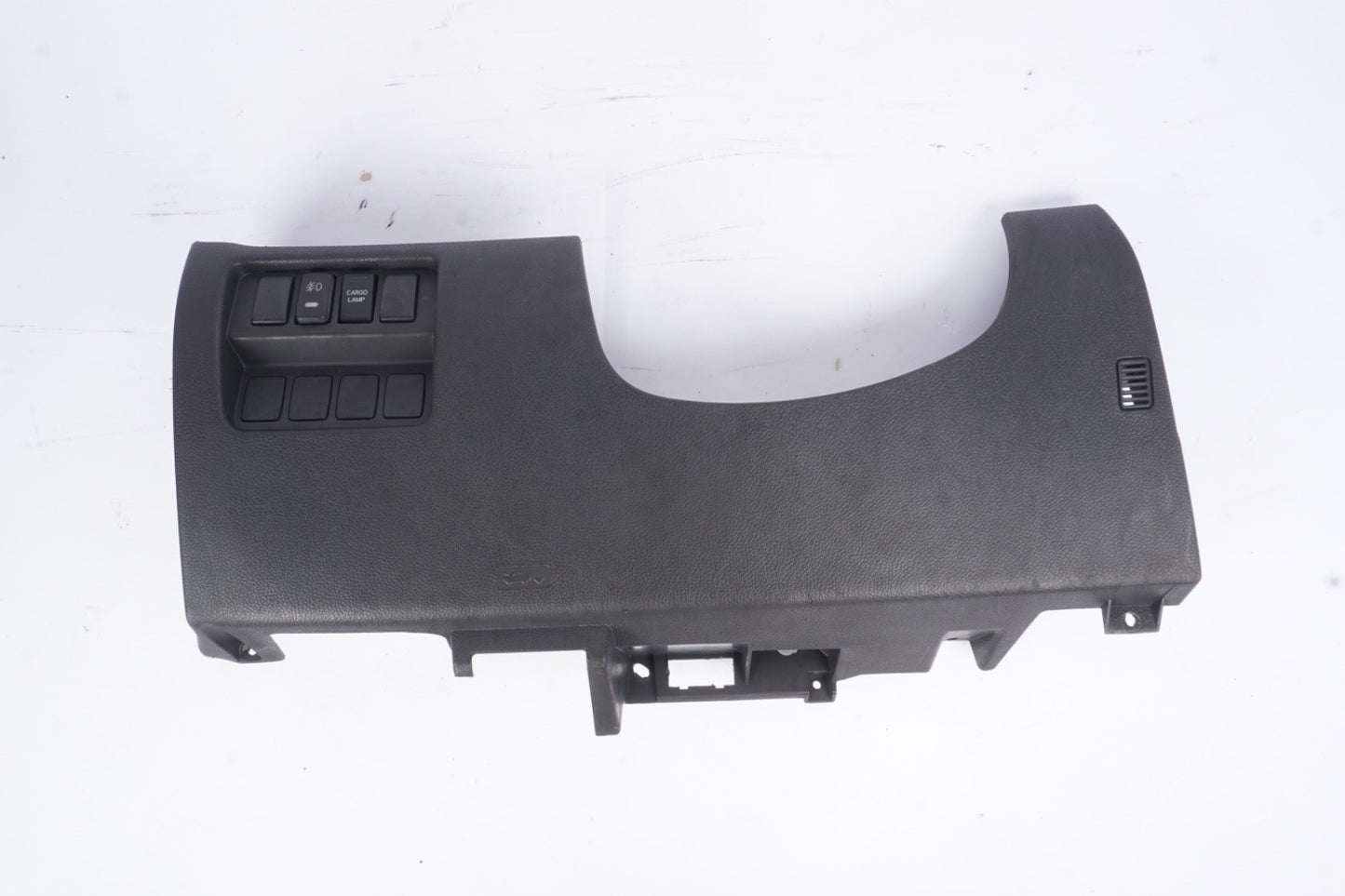 2017 - 2019 NISSAN TITAN DASH LEFT LOWER KNEE BOLSTER COVER PANEL OEM BLACK