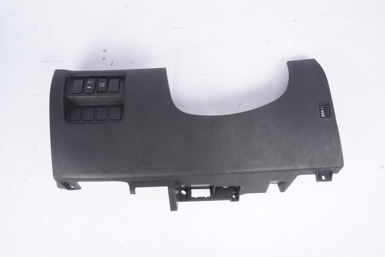 2017 - 2019 NISSAN TITAN DASH LEFT LOWER KNEE BOLSTER COVER PANEL OEM BLACK