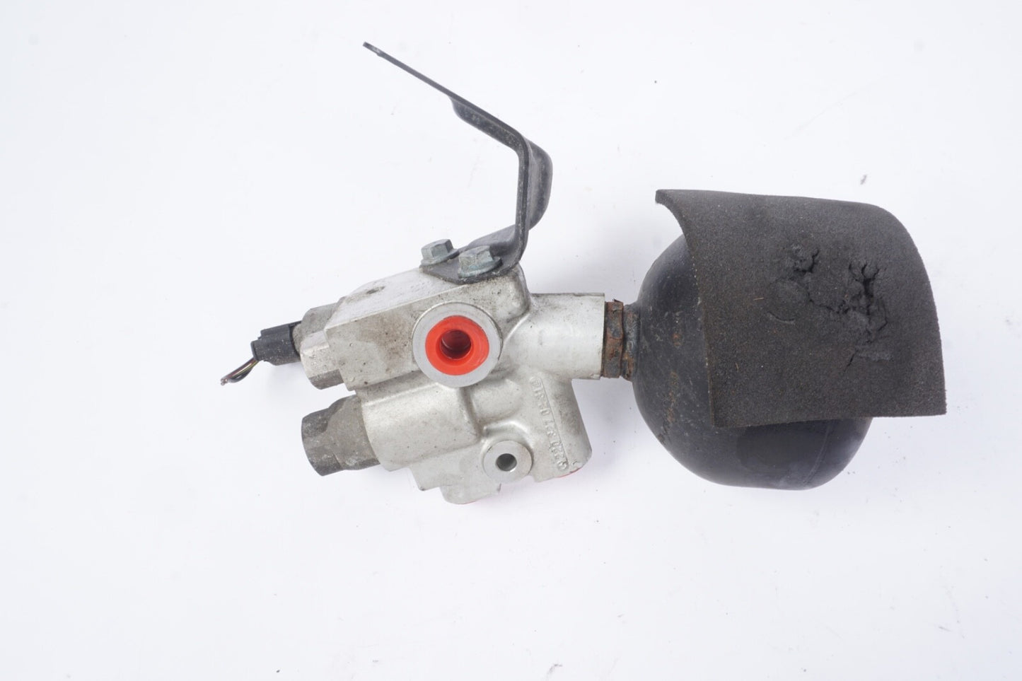 Mercedes R230 SL500 CL500 Pressure Relief Valve ABC Hydraulic Suspension OEM