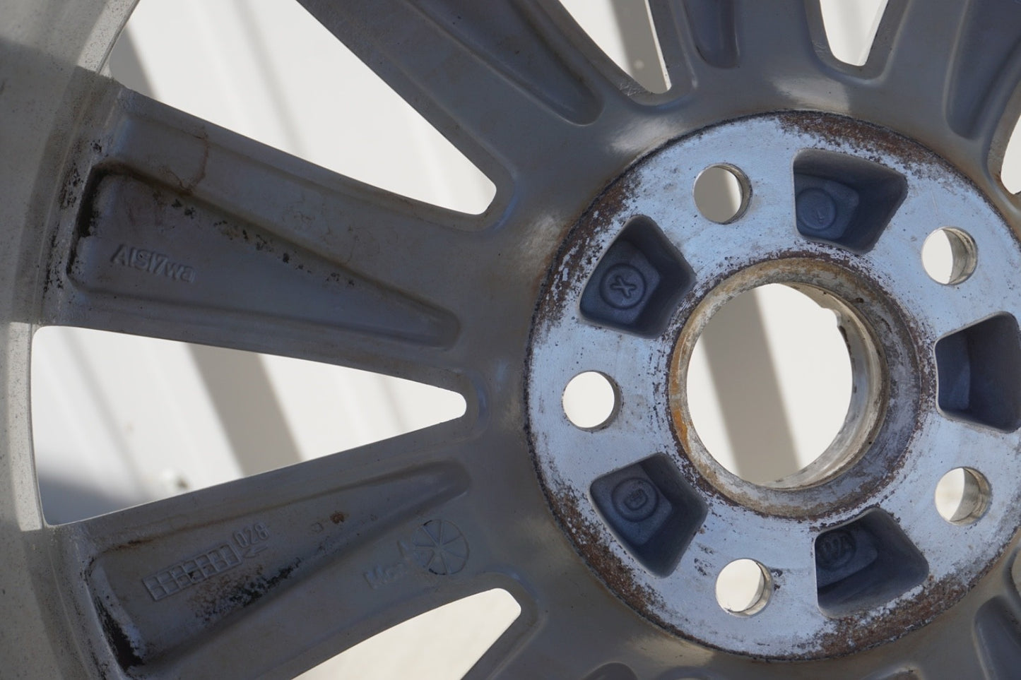 2008-2010 Audi A8 Quattro Wheel Rim  18  4E0601025BB OEM