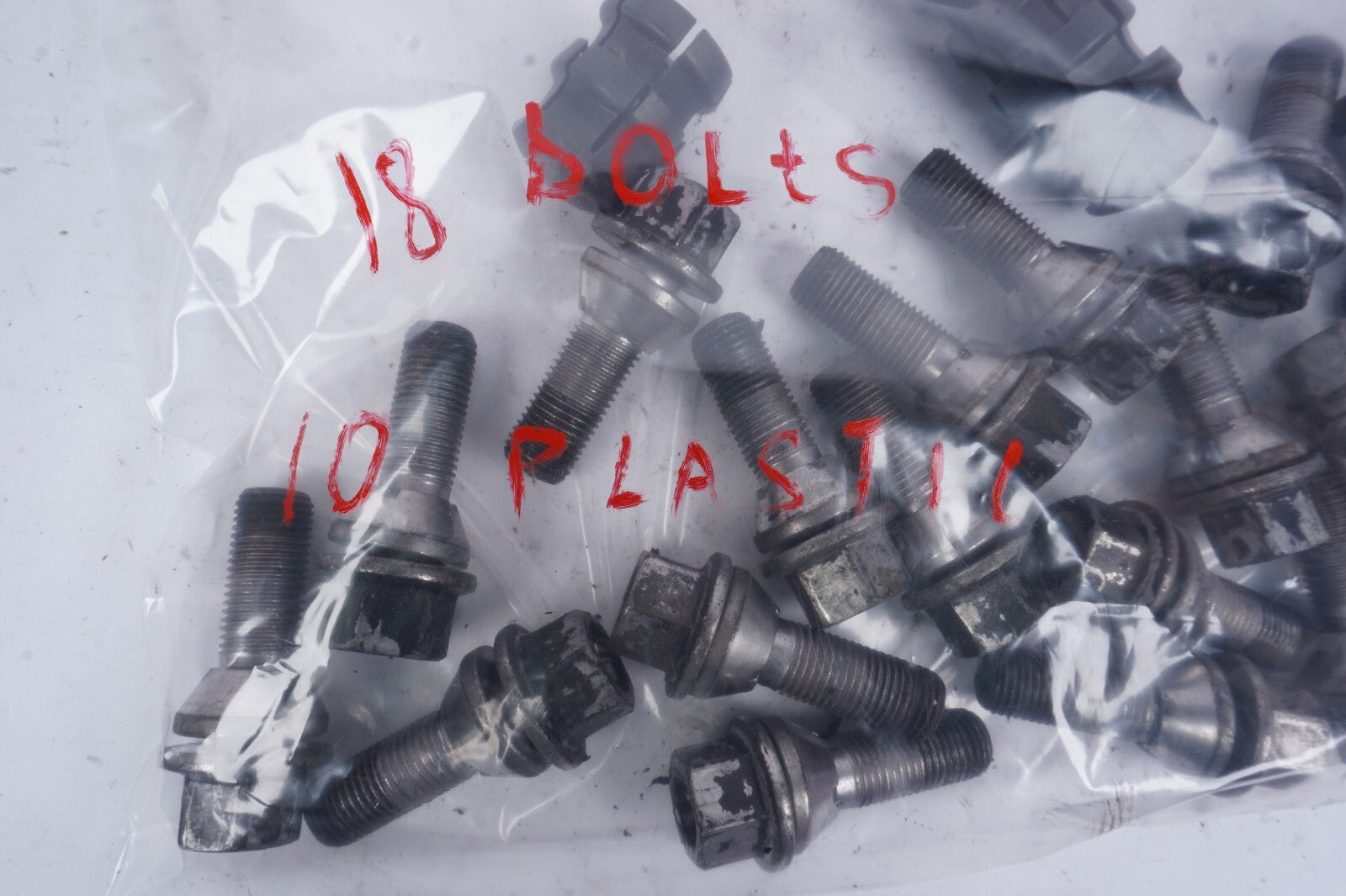 2021 - 2024 Polestar 2 Wheel Lug Bolt Set Of 18 OEM