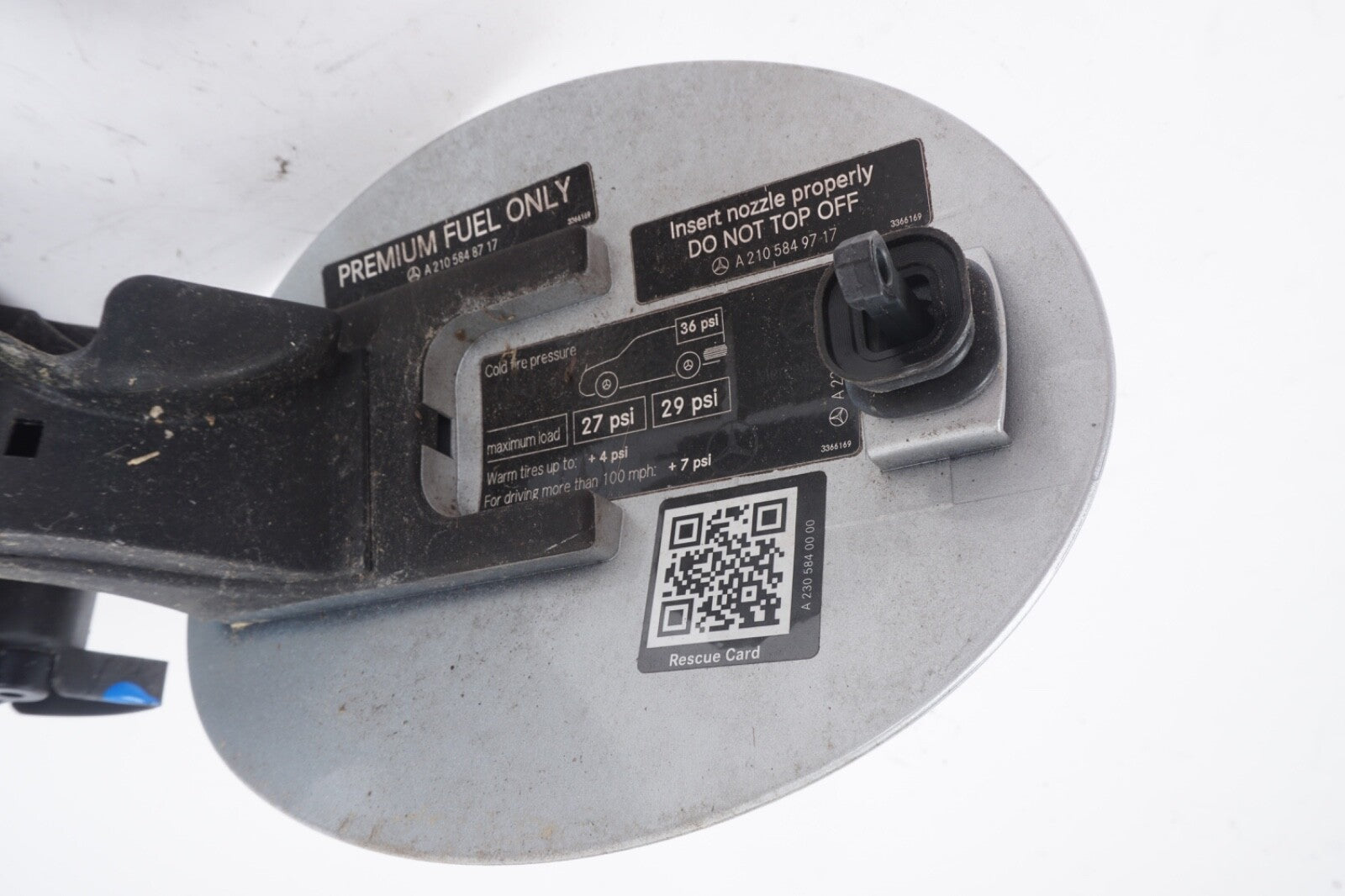 03-12 Mercedes R230 SL500 SL55 AMG Fuel Filler Gas Tank Door Flap Lid OEM
