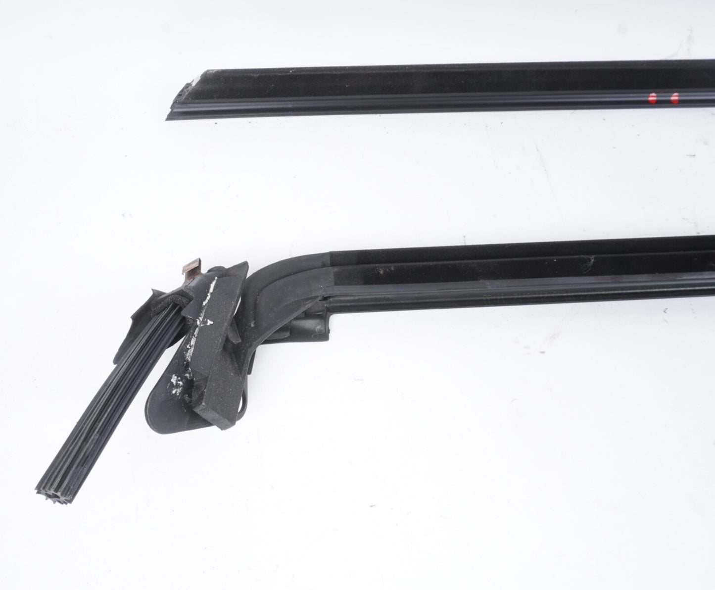 10-13 MERCEDES-BENZ E350 E550 COUPE FRONT RIGHT PASSENGER DOOR CHROME MOLDING