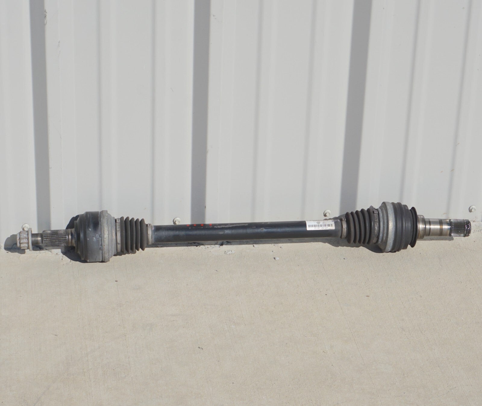 11-18 Porsche Cayenne 958 4.8l Rear Axle Shaft Passenger Side Right  OEM