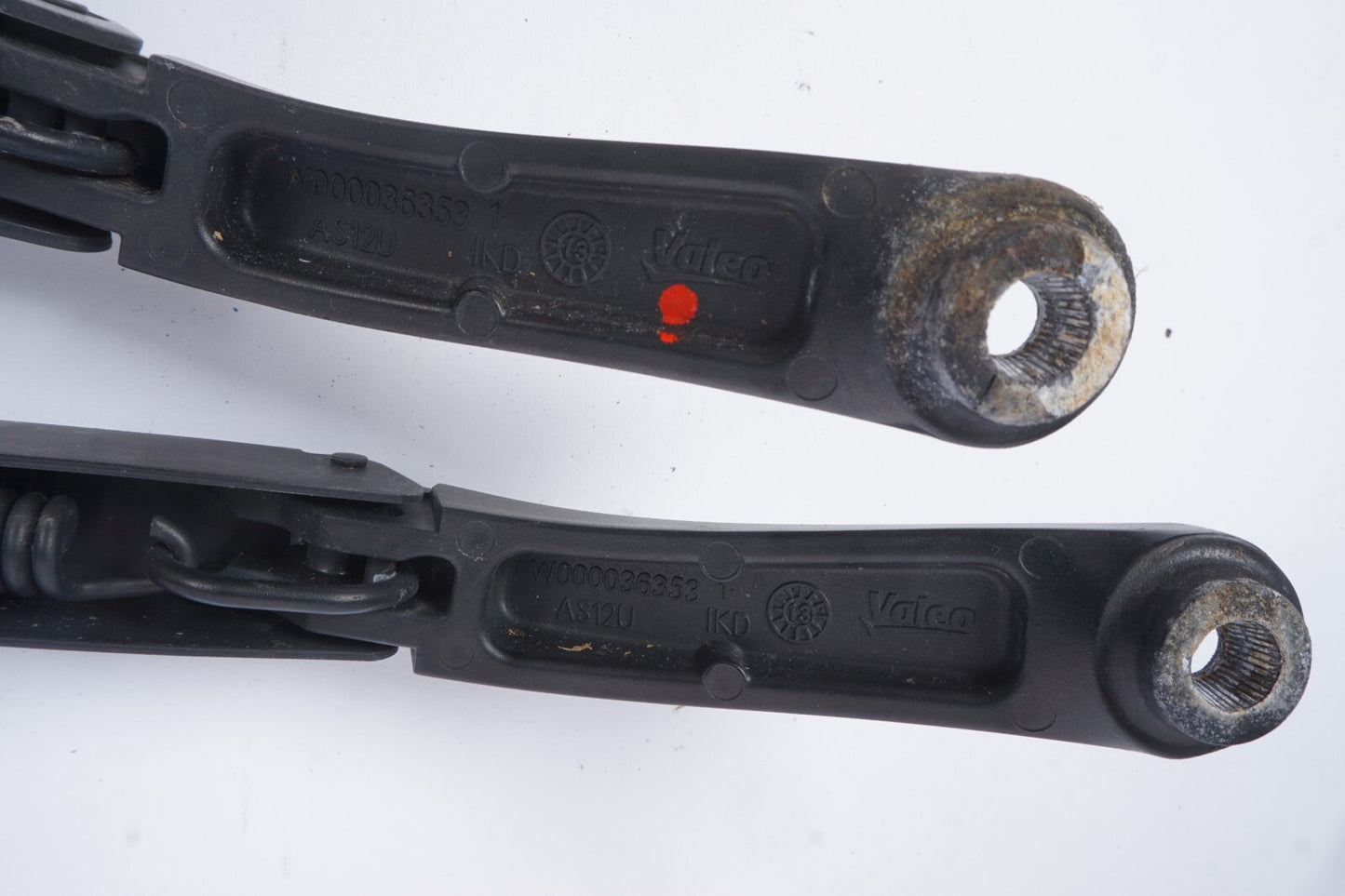 2014 - 2017 Fiat 500L Windshield Wiper Arm Left & Right  OEM