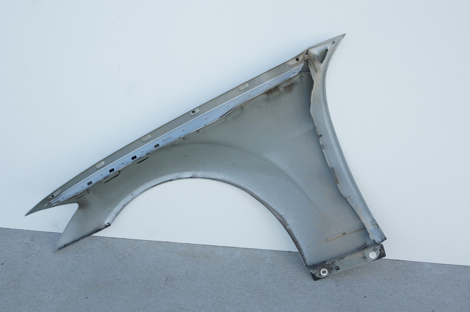 2007 - 2013 MERCEDES-BENZ W221 S550 S63 S600 FENDER RIGHT PASSENGER SIDE OEM