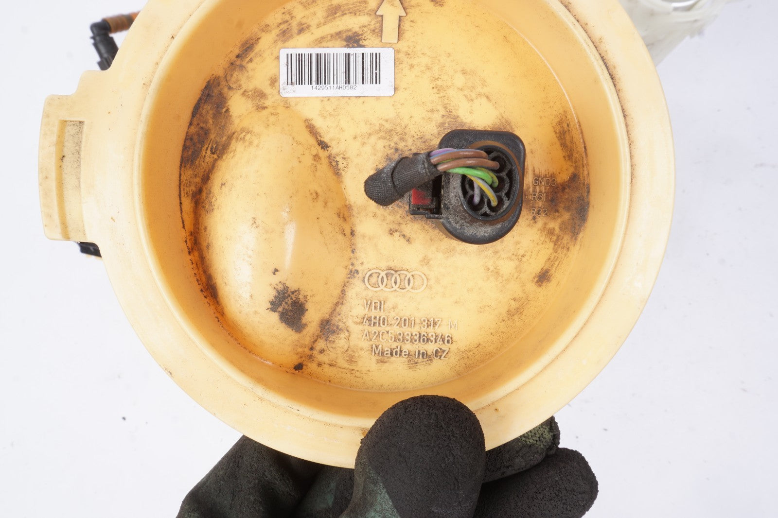 2011 - 2017 AUDI A8 A8L Fuel Tank Pump & Sending Unit SET OEM