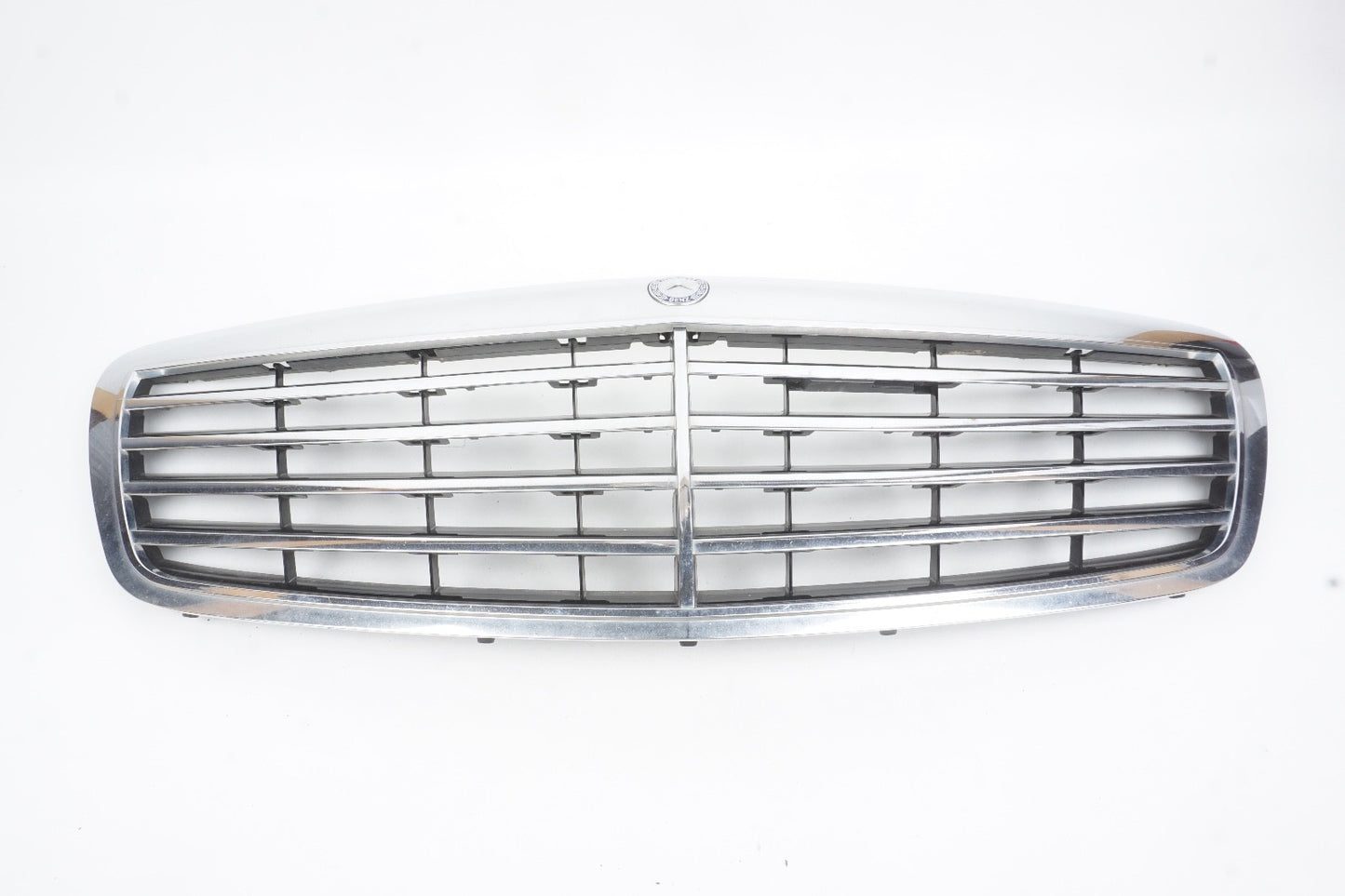 2007 - 2009 Mercedes W221 S550 Hood Grille Radiator Grill 2218800083 OEM