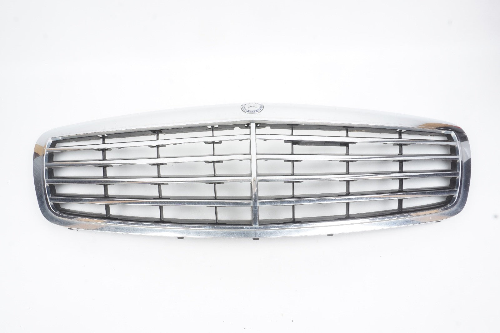 2007 - 2009 Mercedes W221 S550 Hood Grille Radiator Grill 2218800083 OEM