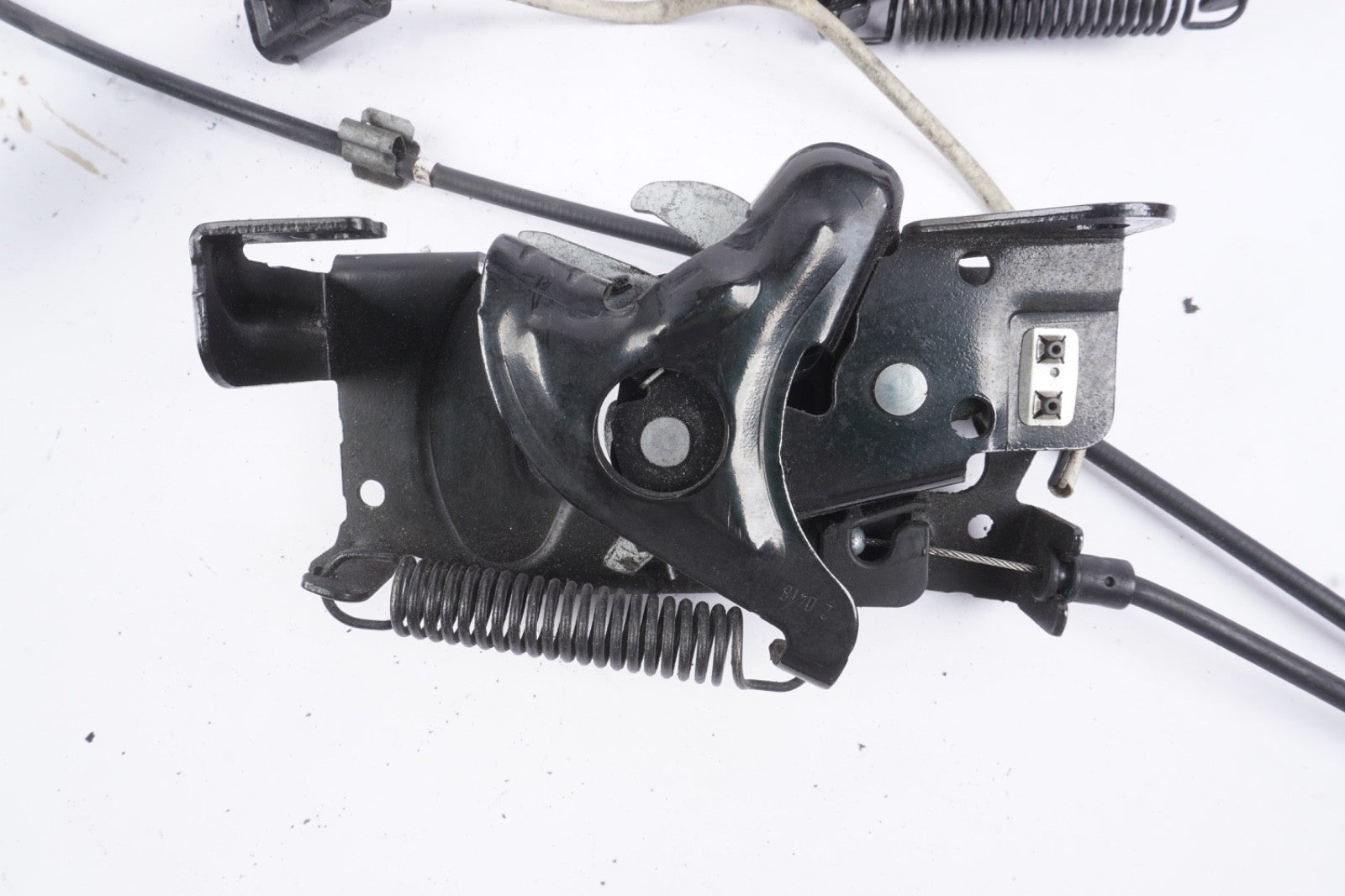2016 - 2022 BMW X1 X2 HOOD BONNET LEFT & RIGHT SIDE LOCK LATCH ACTUATOR OEM