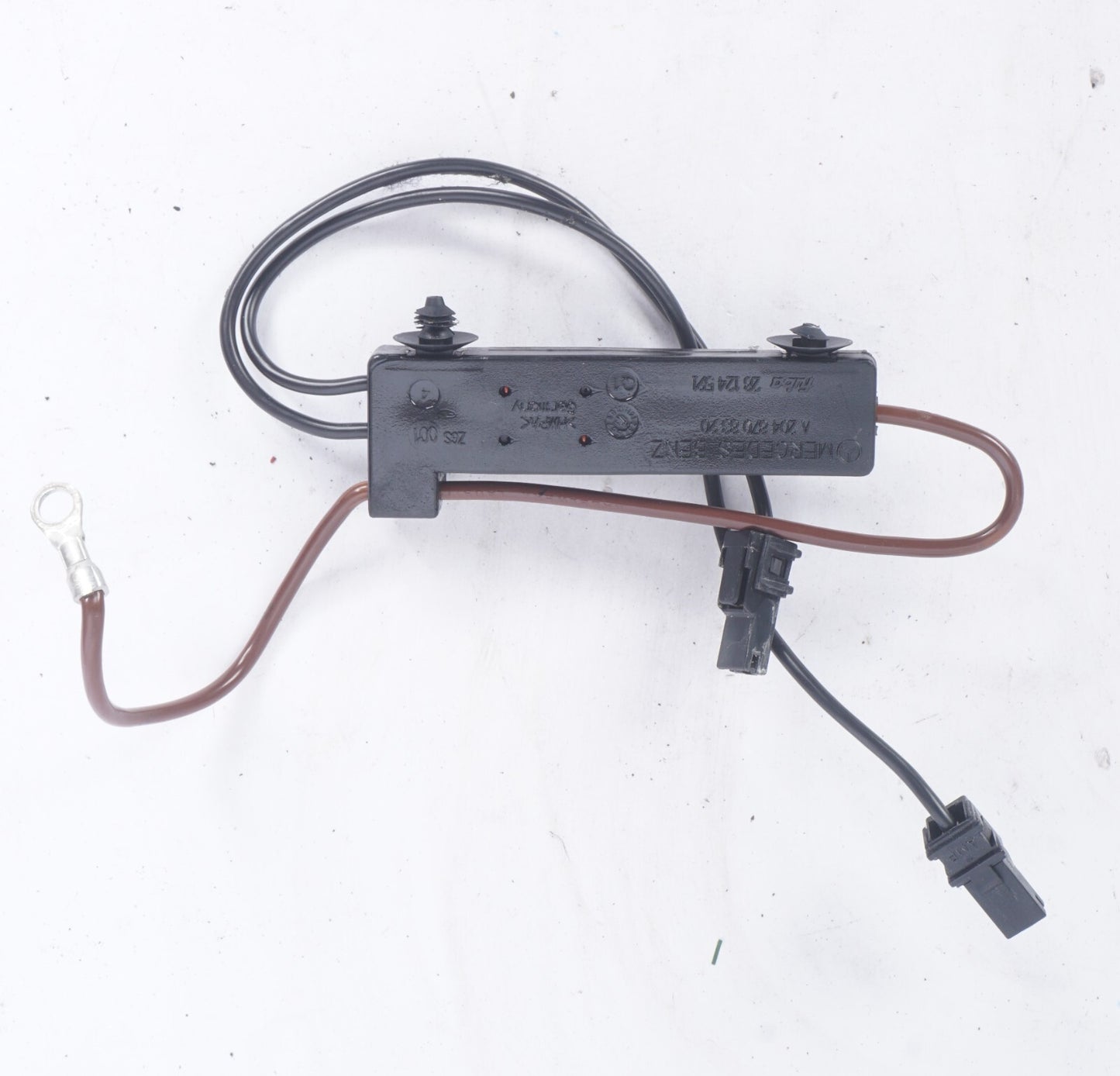 08-14 Mercedes C250 C300 C350 Radio Antenna Noise Filter 2048708390 OEM