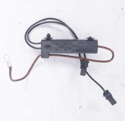 08-14 Mercedes C250 C300 C350 Radio Antenna Noise Filter 2048708390 OEM