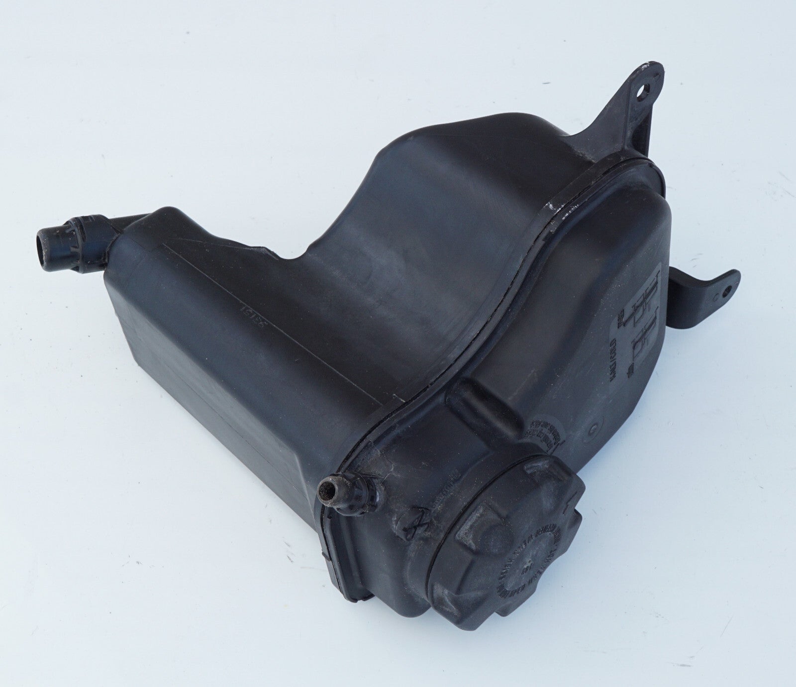 07-11 BMW E90 E91 E92 E93 N54 ENGINE EXPANSION OVERFLOW RESERVOIR 7567462 OEM