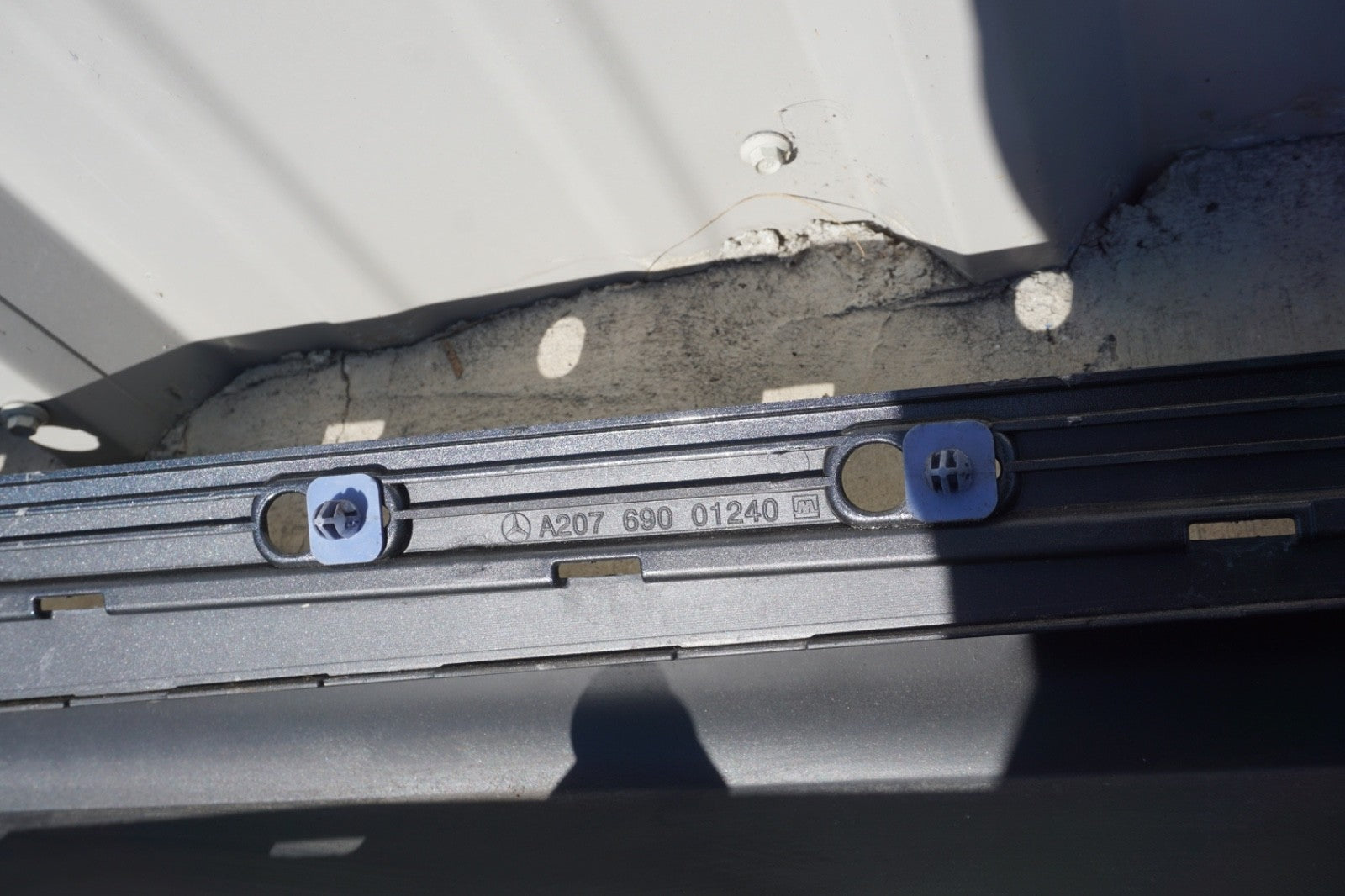 11-17 Mercedes W207 E350 Convertible Base Right Side Rocker Panel Side Skirt OEM