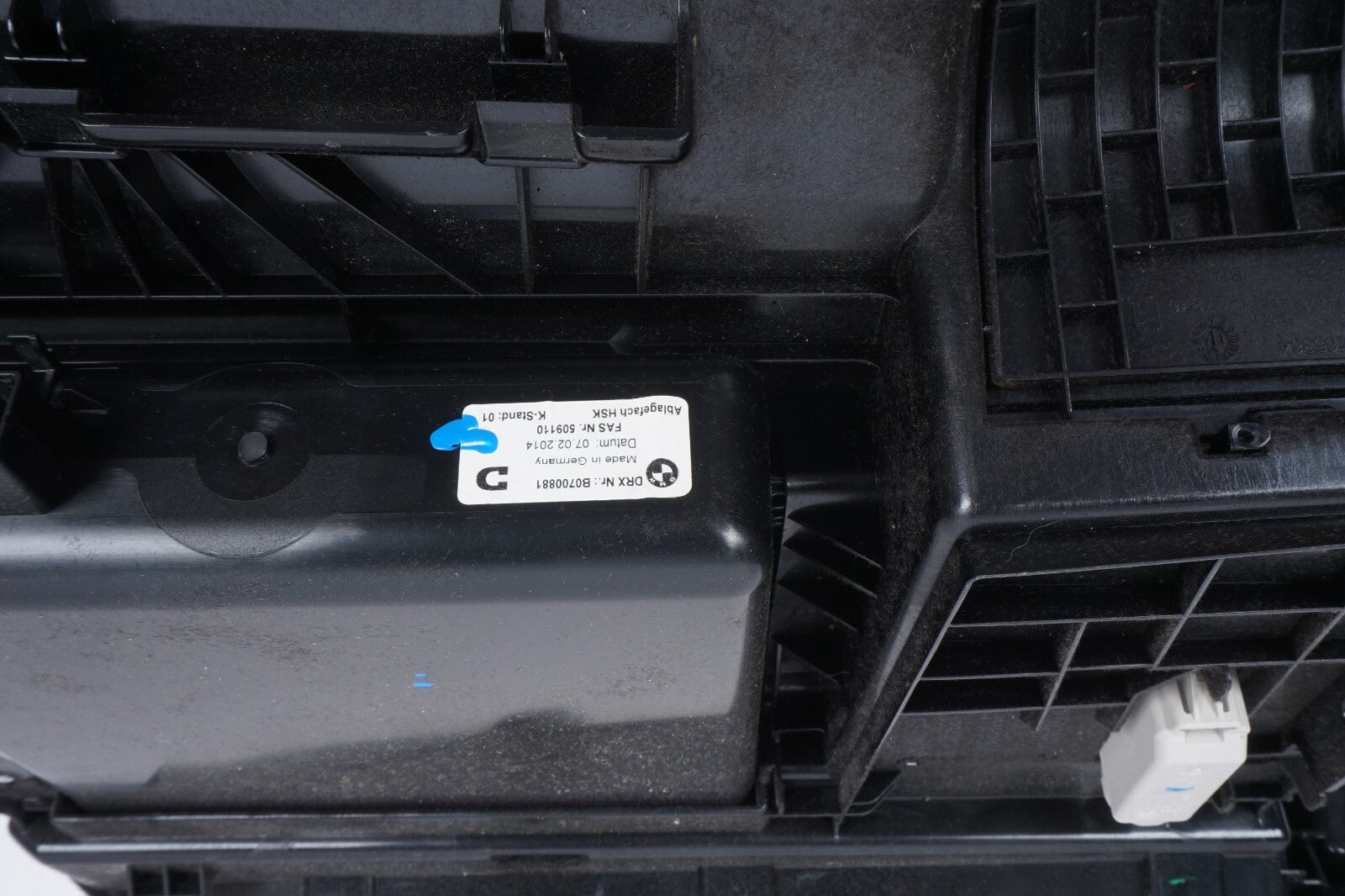 13-18 BMW 650i 640i Grand Coupe Dash Glove Box Storage Compartment OEM