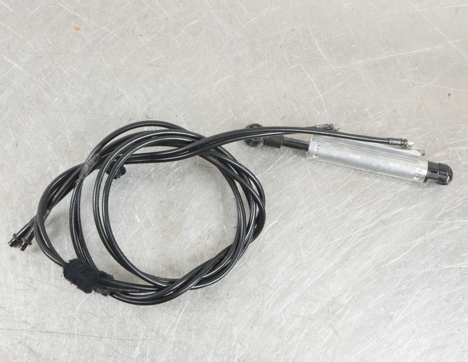06-13 VOLVO C70 CONVERTIBLE ROOF TOP HYDRAULIC  SHOCK LINE 72
