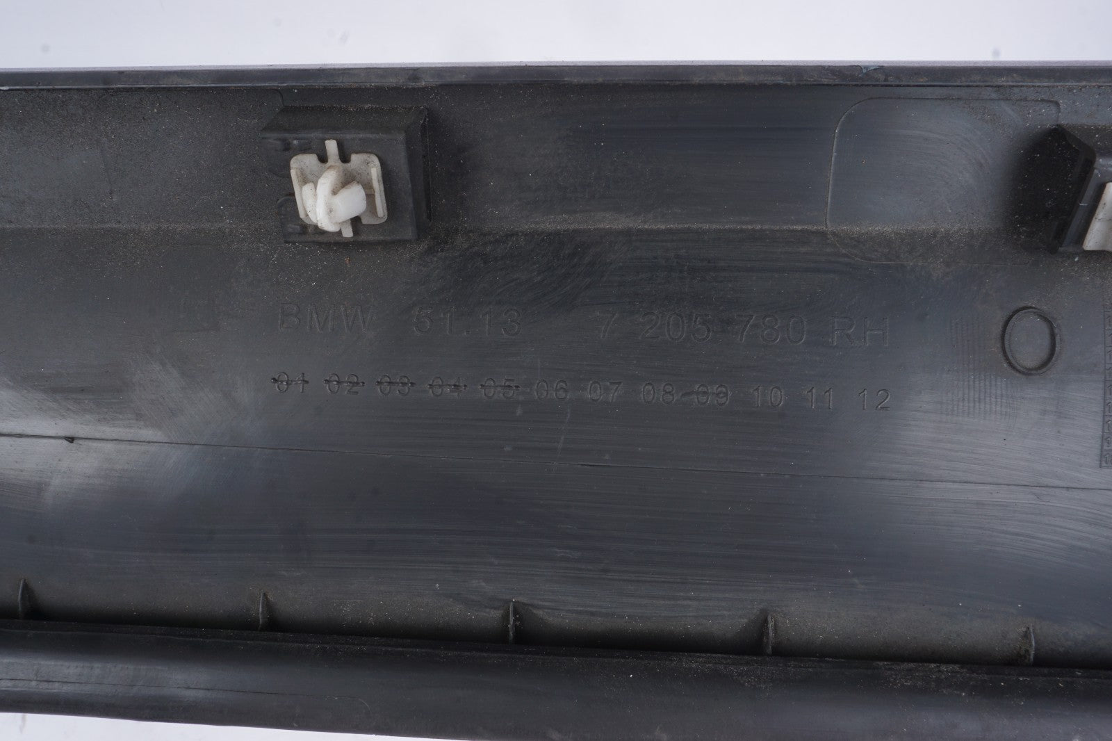 2011 - 2018 Bmw X3 X4 Front Right Lower Door Moulding Trim OEM