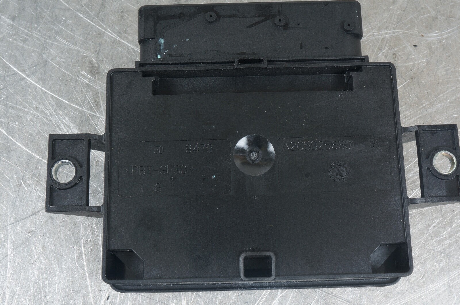 2018 - 2019 MERCEDES GLS GLA SL OEM PARKING BRAKE CONTROL MODULE A2469003417
