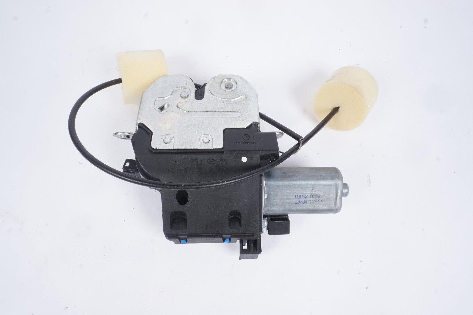 07-13 Mercedes W221 S550 S63 CL550 Rear Trunk Lid Latch Lock Actuator OEM