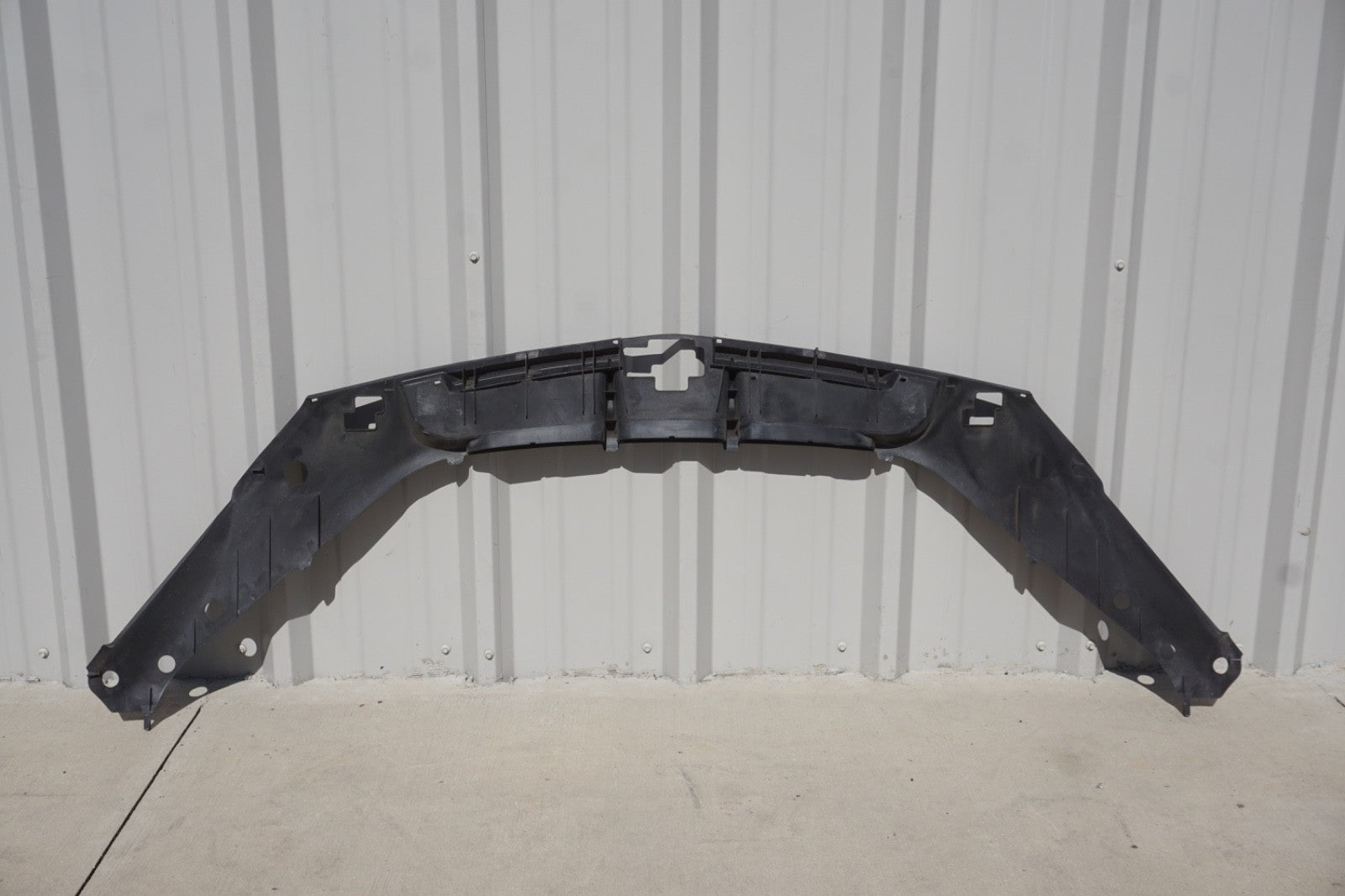 2012 - 2019 Mercedes X166 GL450 GLE350 Upper Radiator Support Top Cover