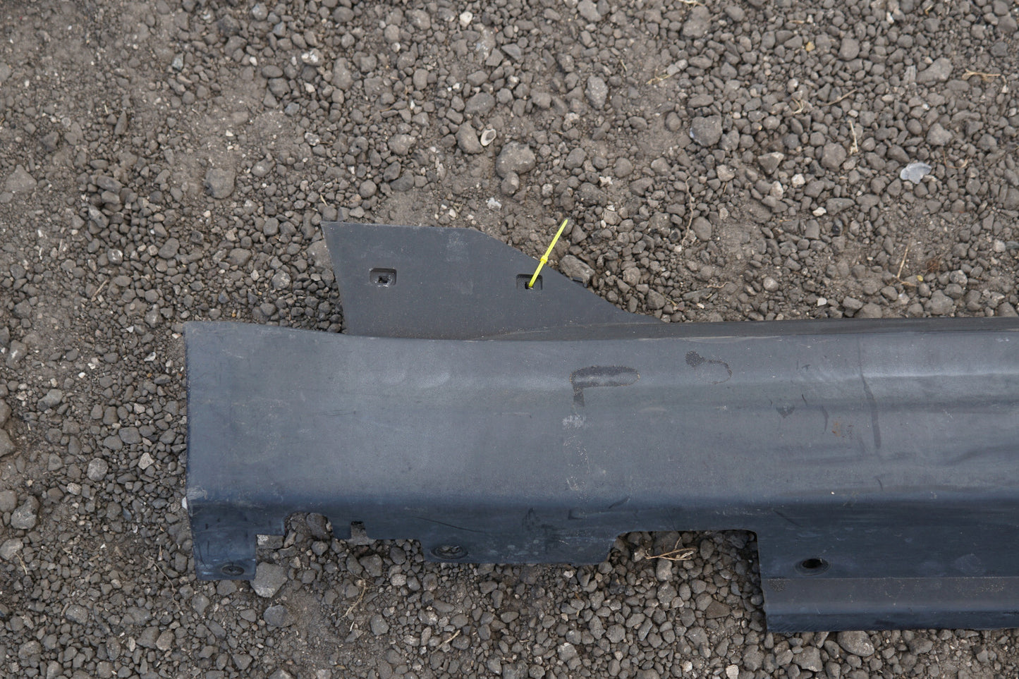 08-14 MINI COOPER CLUBMAN S R55 LEFT DRIVER SIDE SKIRT ROCKER PANEL MOLDING OEM
