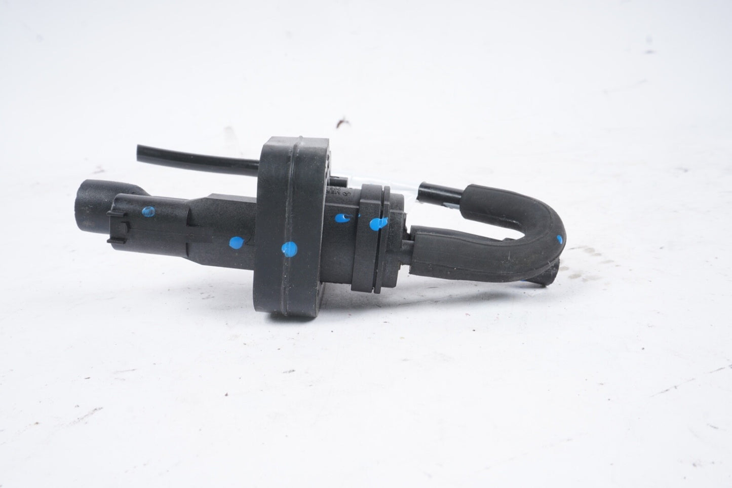 2012-2013 MERCEDES BENZ S550 W221 EGR AIR CHANGE OVER VALVE SOLENOID OEM