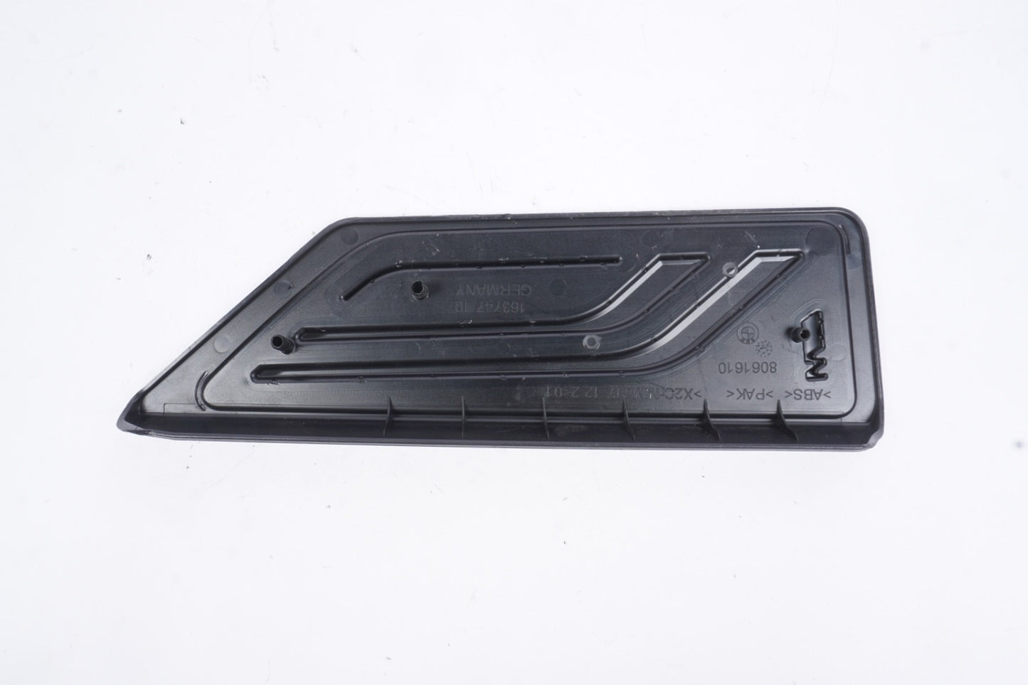 2016-2019 BMW X1 X2 2.0L - Front LEFT DEAD Pedal / FOOT REST Cover (M) 8061610