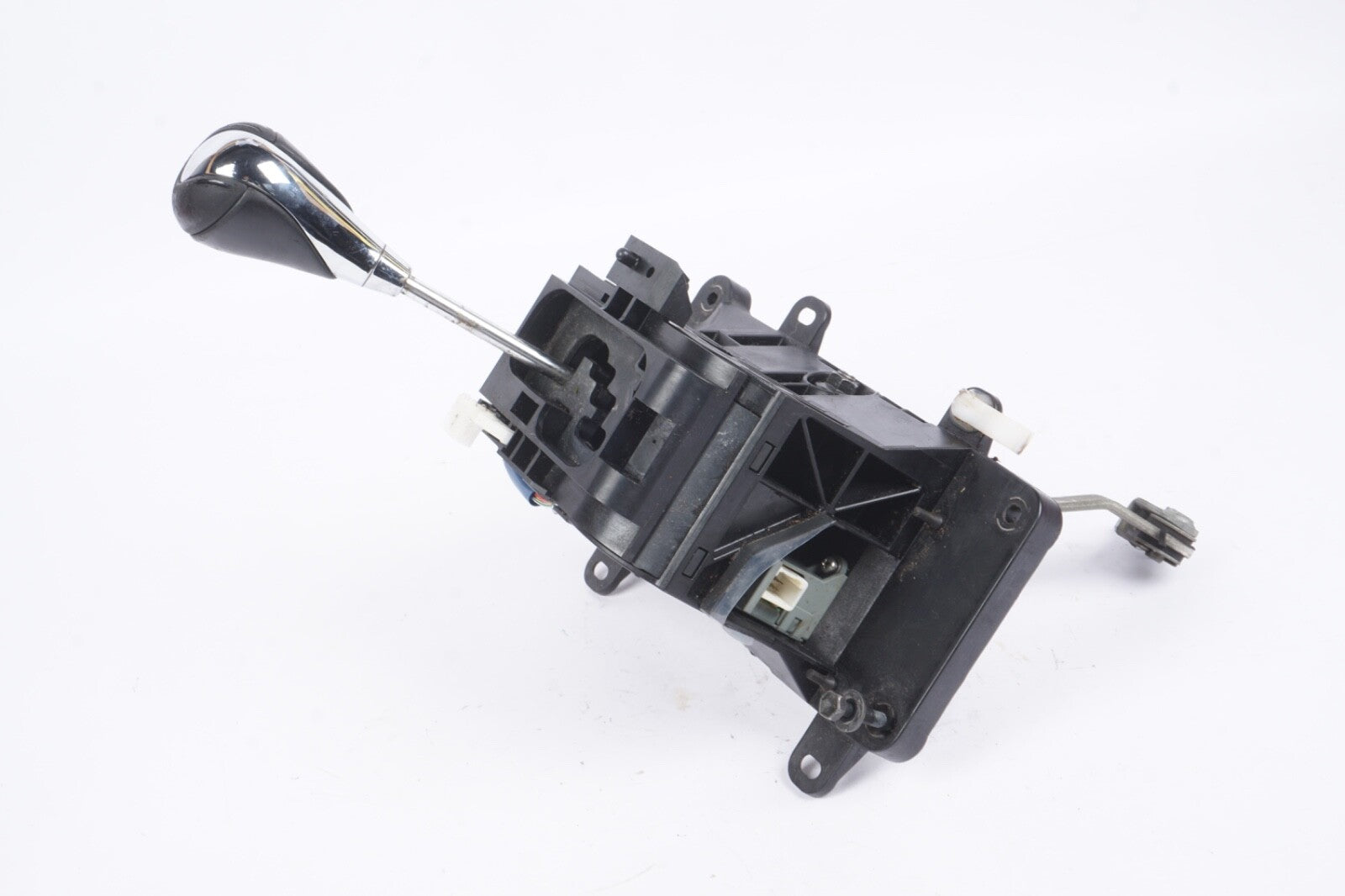 2006 - 2015 LEXUS IS 250 CONSOLE SHIFTER WITH KNOB ASSY  OEM