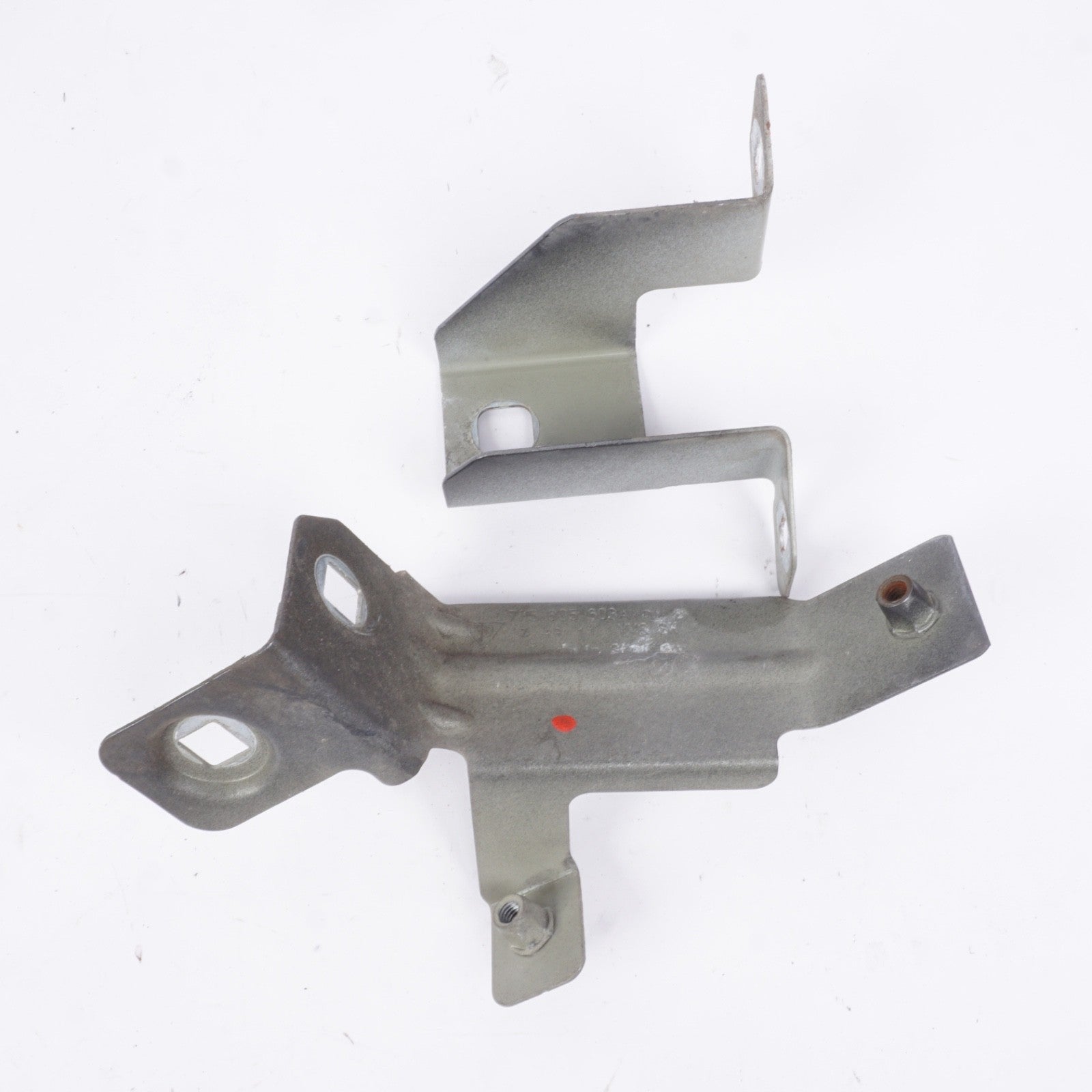 2011-2018 PORSCHE CAYENNE 958 DRIVER FRONT LEFT FENDER MOUNT BRACKET OEM