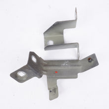 2011-2018 PORSCHE CAYENNE 958 DRIVER FRONT LEFT FENDER MOUNT BRACKET OEM