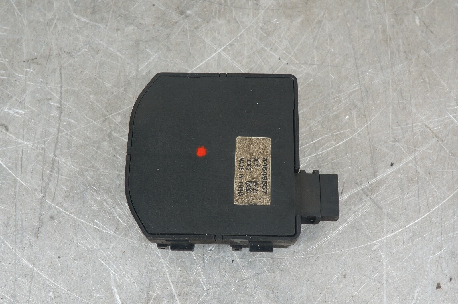 2020-2023 CADILLAC CT4 FRONT LEFT DRIVER SEAT LUMBAR CONTROL SWITCH OEM