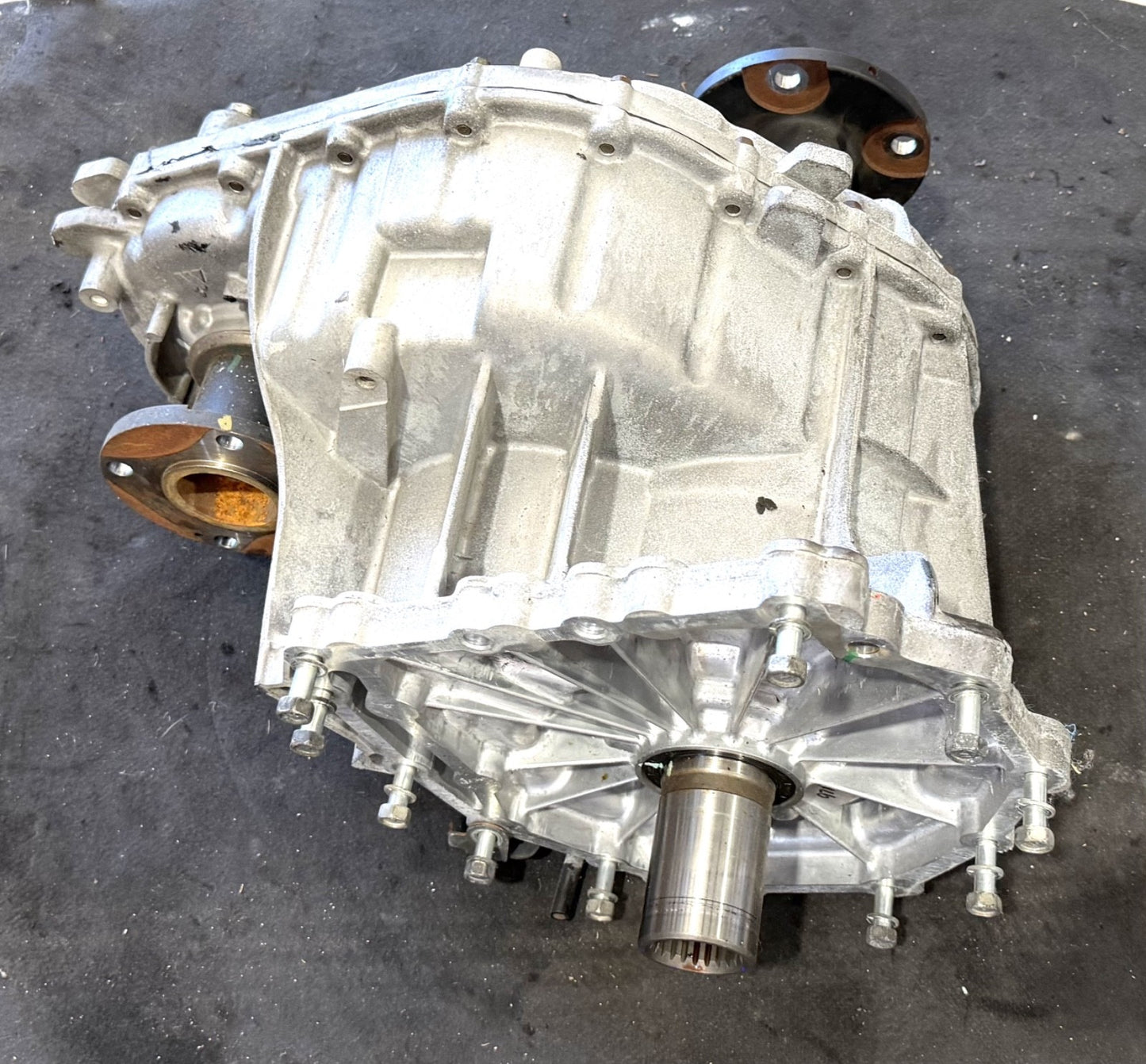 2016 - 2019 NISSAN TITAN XD Transfer Case 5.0L Diesel  9453731