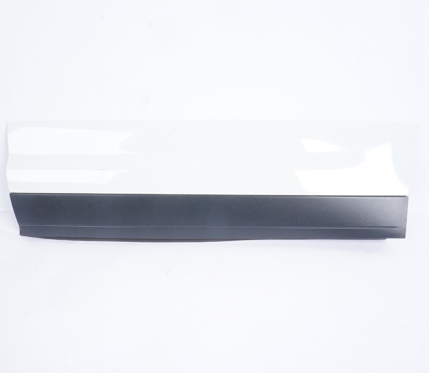 2011-2018 PORSCHE CAYENNE - REAR LEFT Lower DOOR Molding / Blade 7P5837787 WHITE