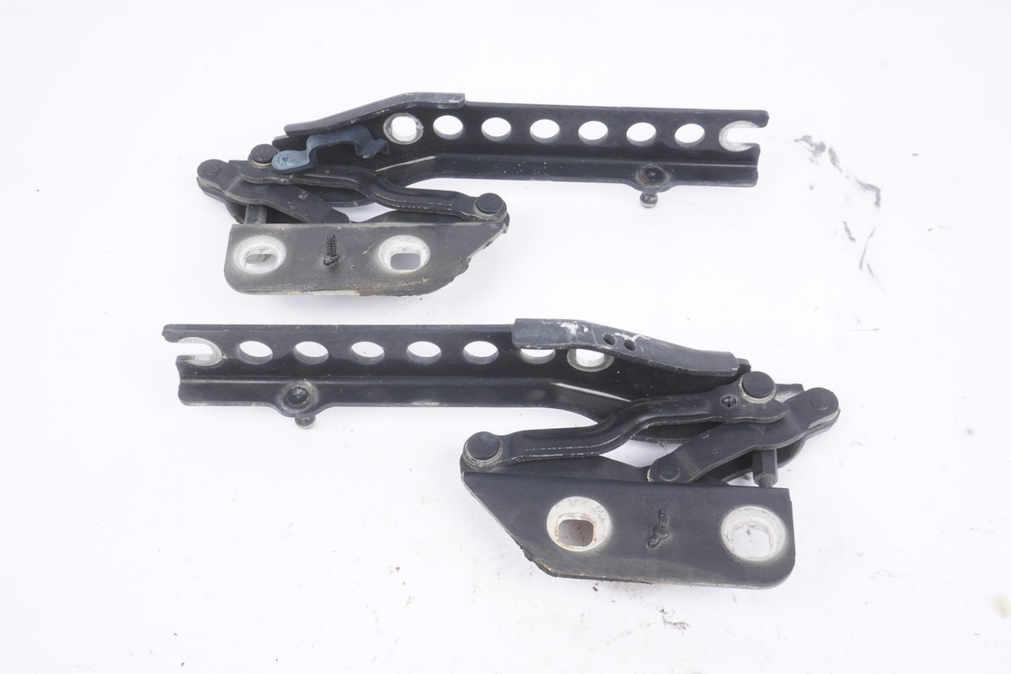 04-10 Audi A8 Quattro Left & Right Front Hood Hinge Pair OEM 4E0823302 Black
