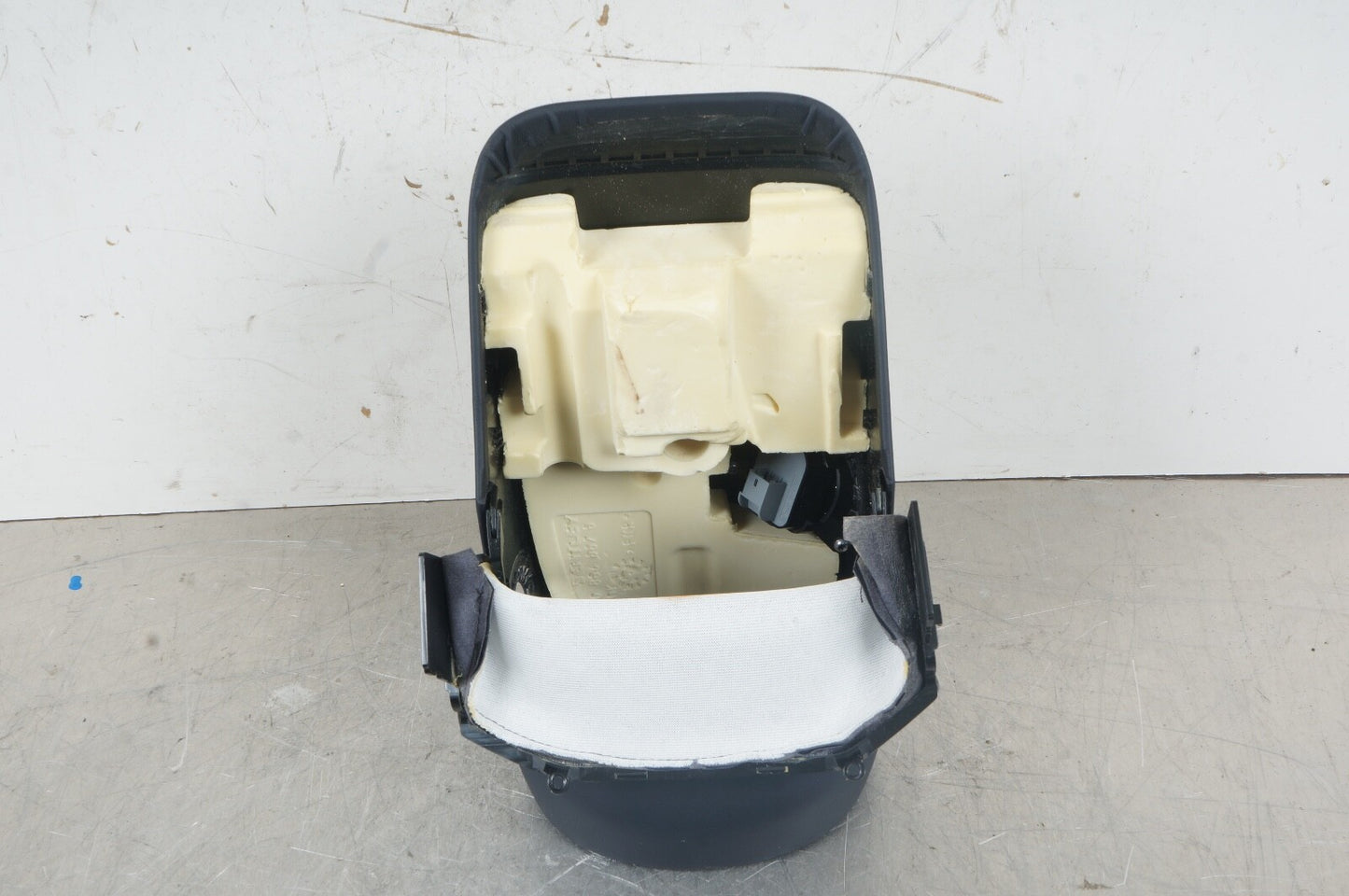 10-20 BENTLEY MULSANNE STEERING COLUMN COVER ASSEMBLY 3Y0858565